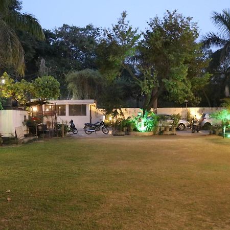 Hotel Pushap Palace Patiāla 外观 照片
