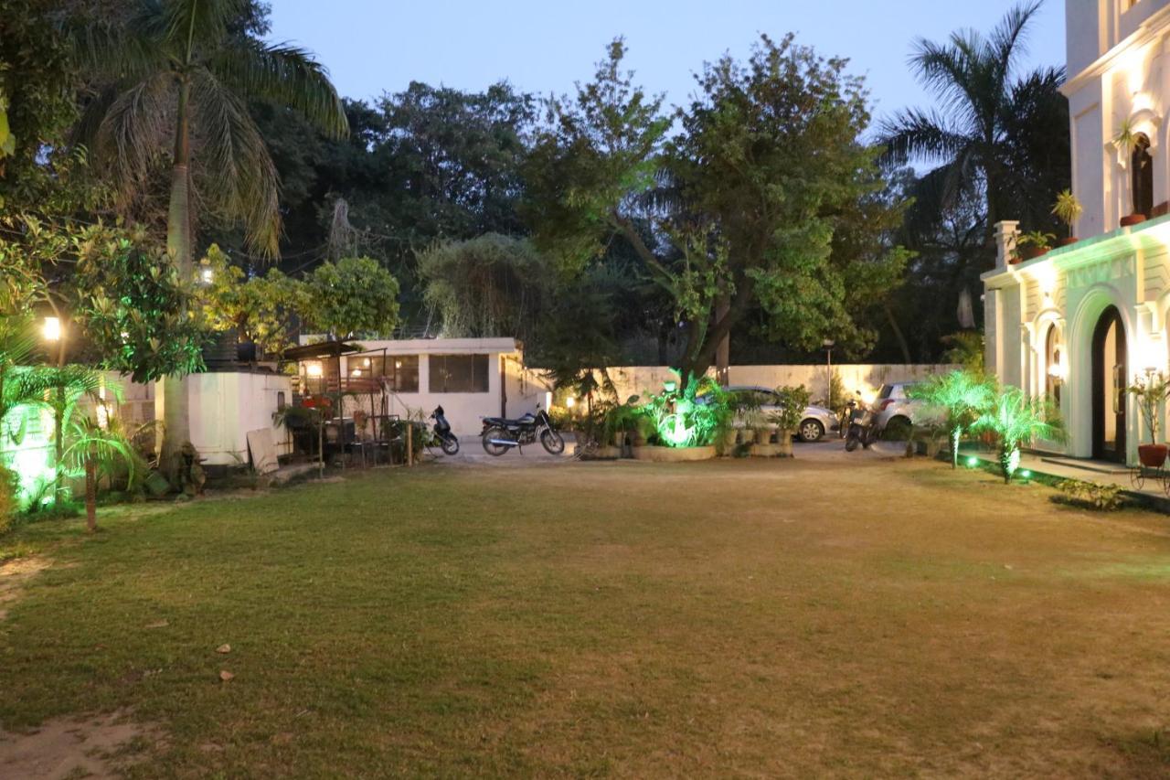 Hotel Pushap Palace Patiāla 外观 照片