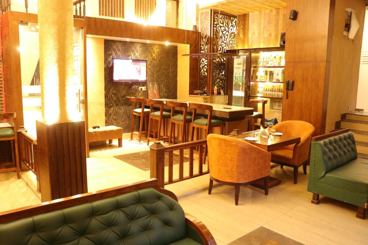 Hotel Pushap Palace Patiāla 外观 照片