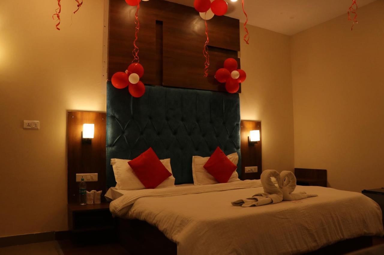 Hotel Pushap Palace Patiāla 外观 照片